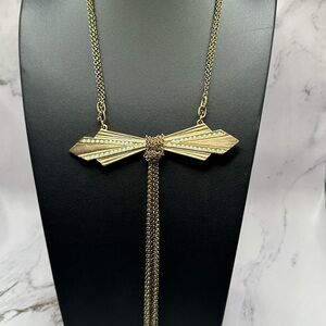 Elegant Gold Necklace with Crystal Accents